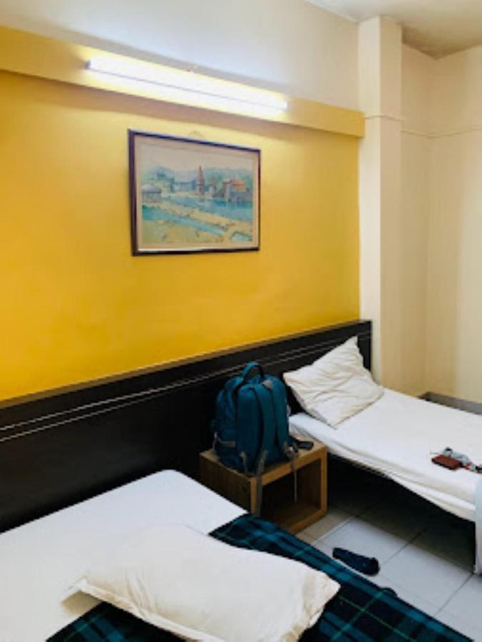 Hotel Abhishek ,Nášik Exteriér fotografie